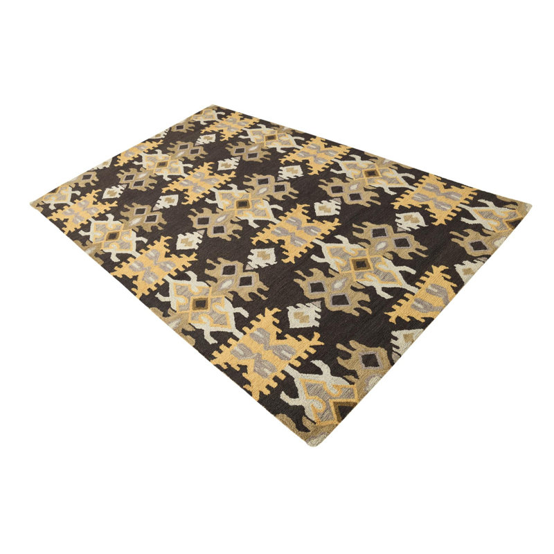 Tapis noir 5 x 8 Pineland