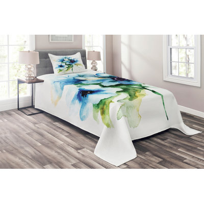 Flower Farmhouse / Country Floral Coverlet
