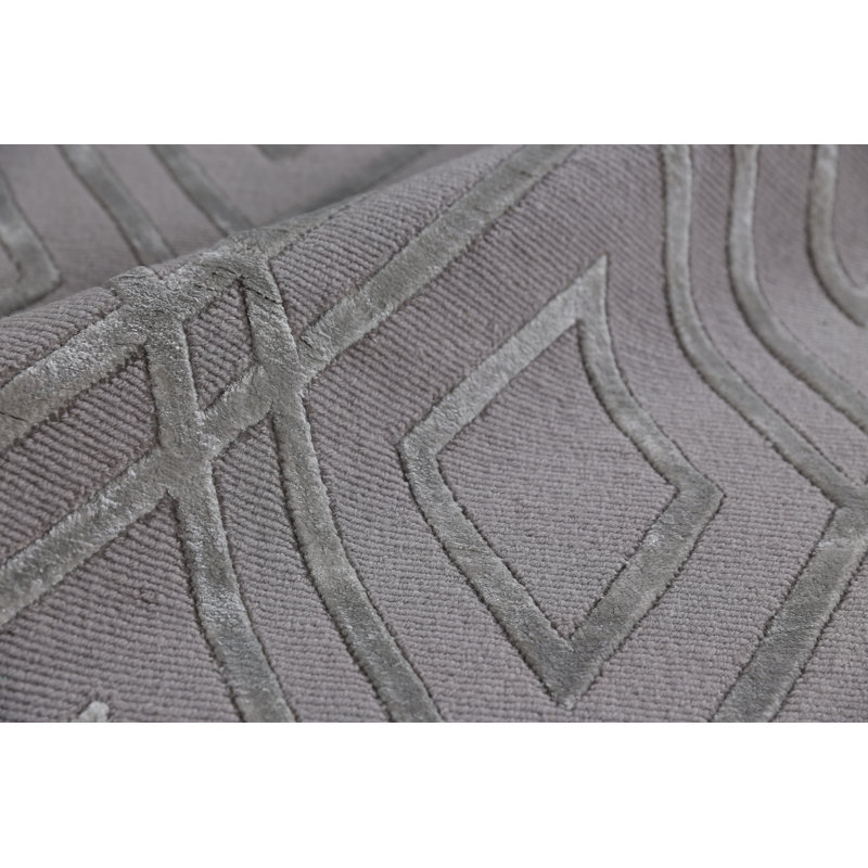 Metro-Velvet Geometric Area Rug in Silver, Rectangle 6' x 9'