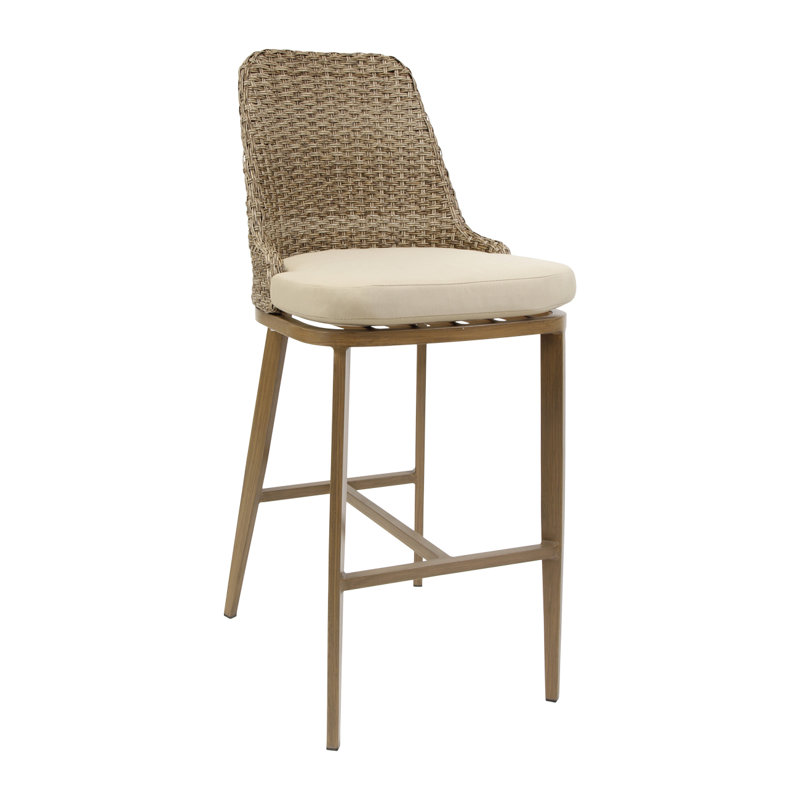 Tabouret d'extérieur en aluminium au fini grain de bois avec dossier tissé en osier et siège rembourré ivoire
