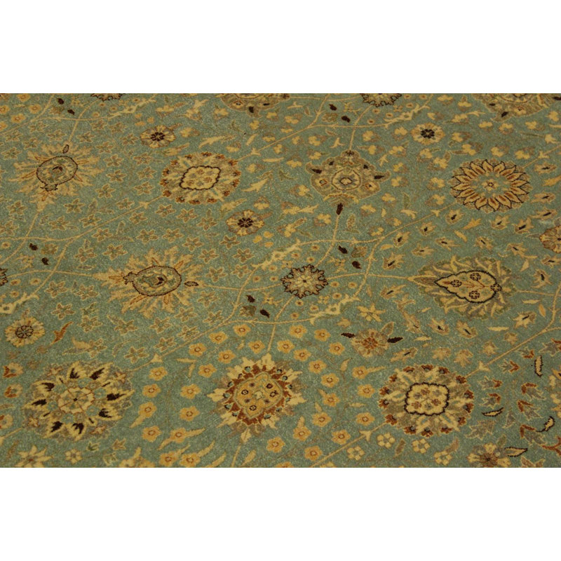 Hand Knotted Wool Oriental Rug
