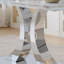 Ensemble de salle à manger à pieds en acier inoxydable avec plateau en verre trempé blanc de 63 pouces et 6 fauteuils en forme de U de style minimaliste moderne-1498455320