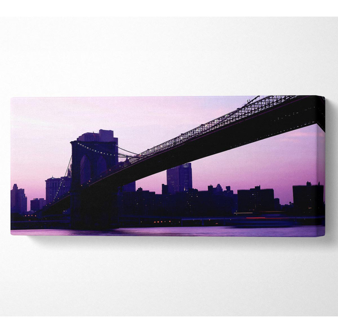 Brooklyn Bridge Purple Hue - Kunstdrucke auf Leinwand