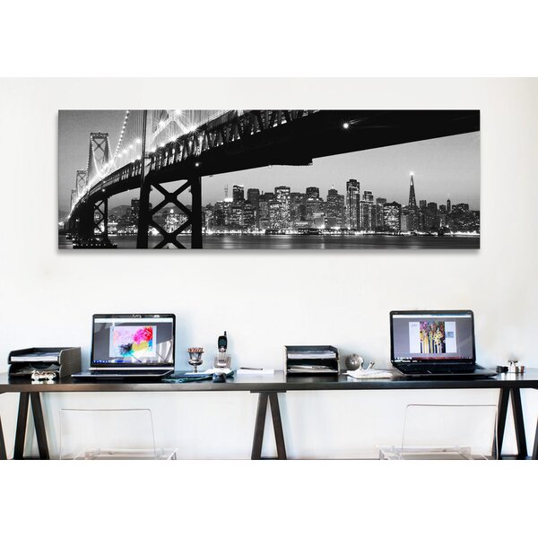 new york skyline black and white panoramic