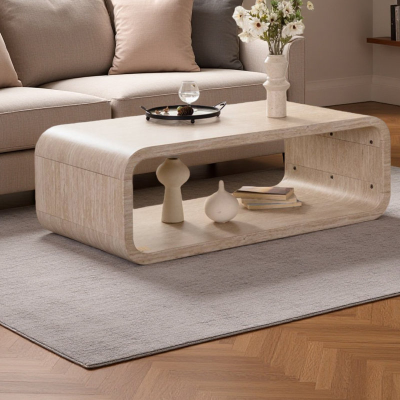 Table basse moderne en bois clair incurvé moderne avec cadre ouvert et rangement ouvert pour les salons contemporains