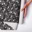 Rouleau de papier peint autocollant Midnight Bloom