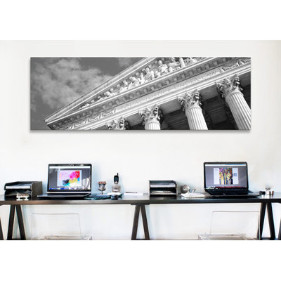«Columns Building» - Impression sur toile tendue