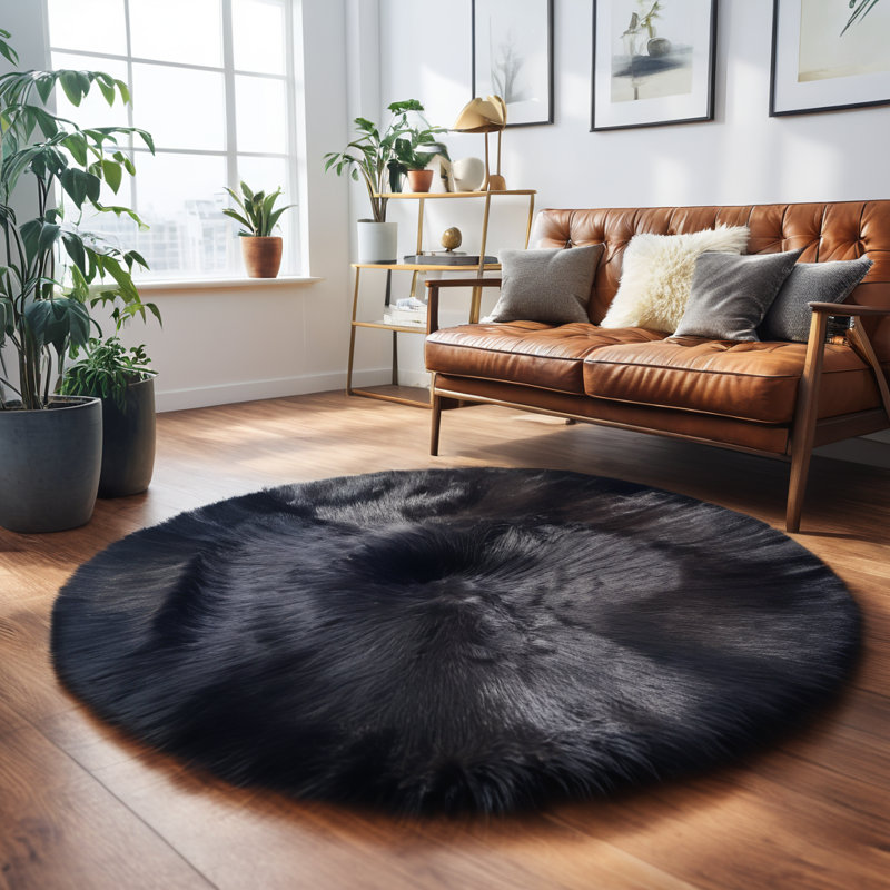 Faux Sheepskin Indoor Rug, Round 6'