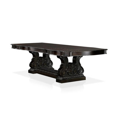 Table de salle à manger traditionnelle l 112 po, noyer