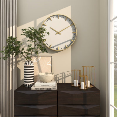 Horloge murale contemporaine en verre blanc Della Joss & Main, 19,63 x 19,63 x 2,38