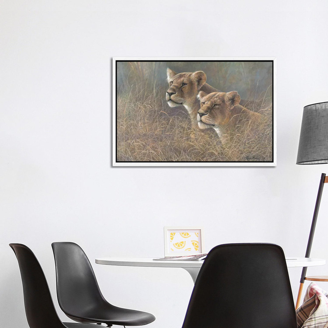 Sisters Of The Serengeti von Ruane Manning - Galerie-umwickelte Leinwand Giclée auf Leinwand