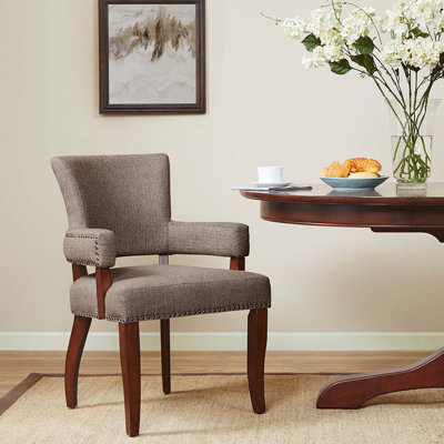 Fauteuil de salle à manger rembourré avec garniture cloutée