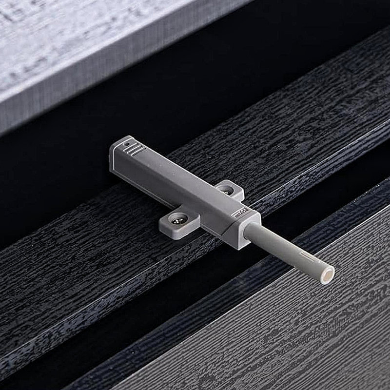 Table de chevet moderne à 2 tiroirs avec station de charge, conception sans poignée à pousser, Noir