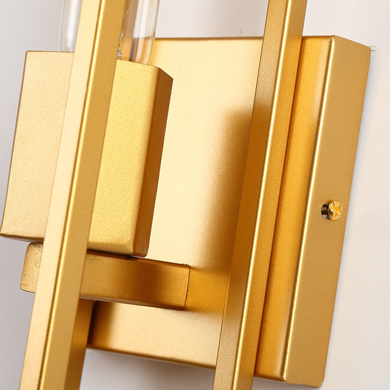 Burwell Armed Sconce, Gold