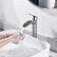 Robinet de lavabo vasque avec drain-74601572