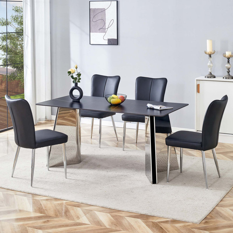 Ensemble de table et chaises