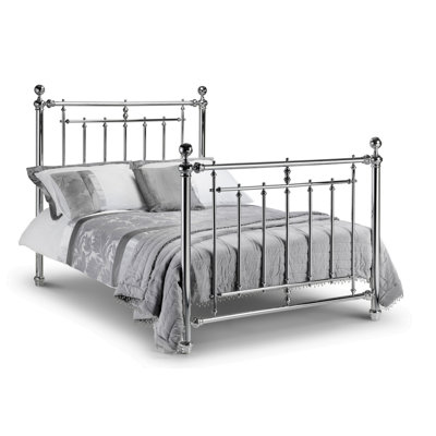 Beazer Metal Bed