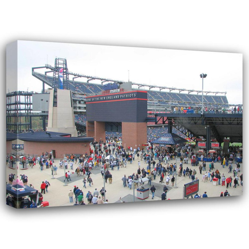 Stade Gillette, H 18 po x l 24 po