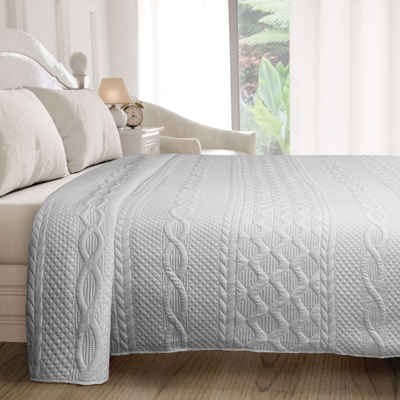 Aran - Elegant Quilted Bedspread Polyester Geometric Bedspread, Kingsize Bedspread, Grey
