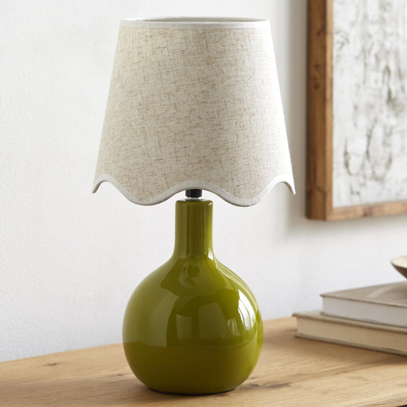 Lampe de table Maura, Vert, Beige, H 15 po x l 9 po x P 9 po