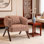 Chaise d'appoint rembourrée de style Mid-Century avec pieds en bois massif
