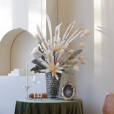 Anantara Grand Bouquet
