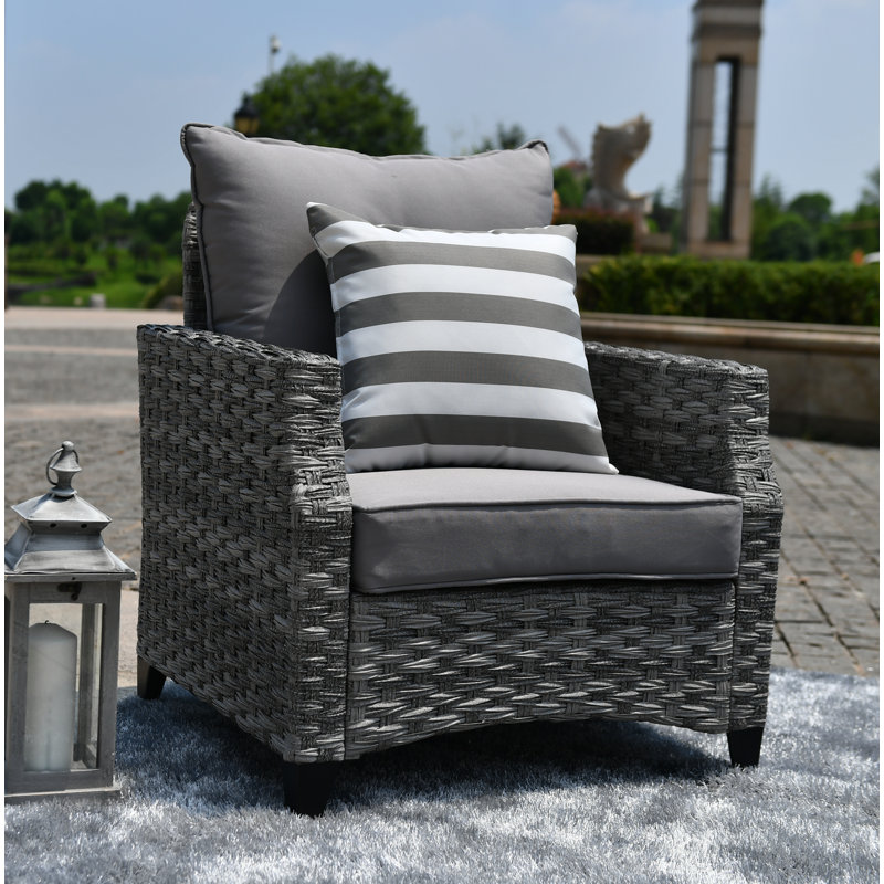 Chaise de patio avec coussins Branum
