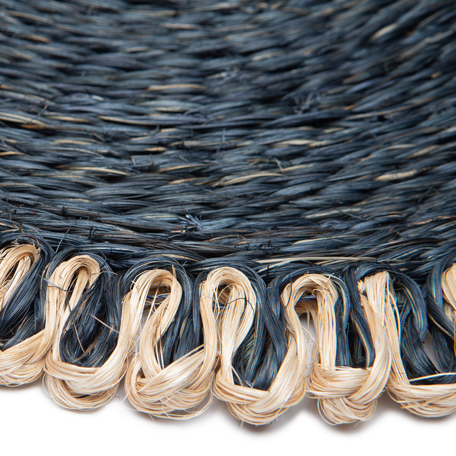Amaretto Abaca No Pattern Round Placemat, Navy/Natural
