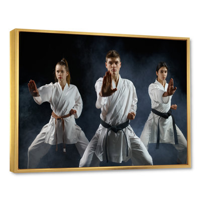 " Martial Arts Fight Training Studio "