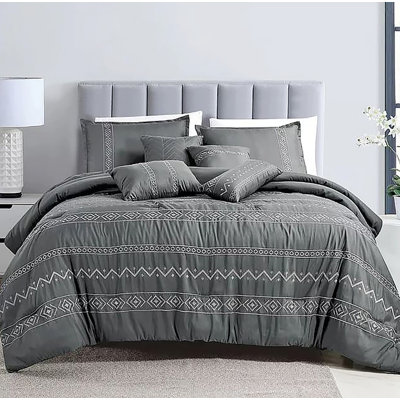 Polyester Geometric Shapes Comforter