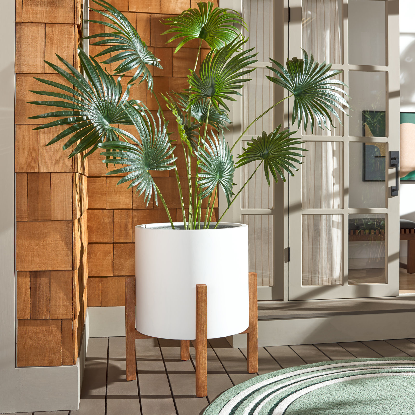 Tabitha Pot Planter, White, 29.3" H X 25.3" W X 25.3" D