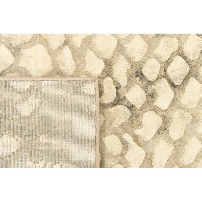Tapis ivoire à imprimé animal, Rectangle 6 pi 7 po x 9 pi 6 po