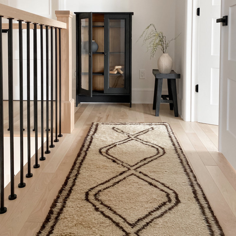 Lais Hand-knotted Shag Wool Rug, Runner 2'3" x 7'6"