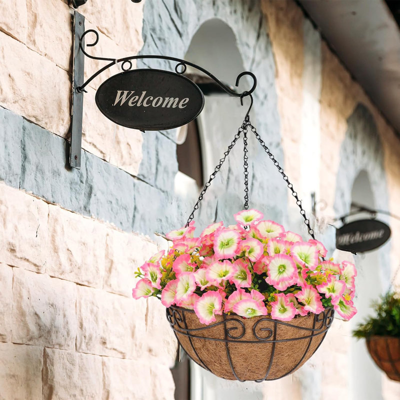 Arrangement en panier, Pétunias roses