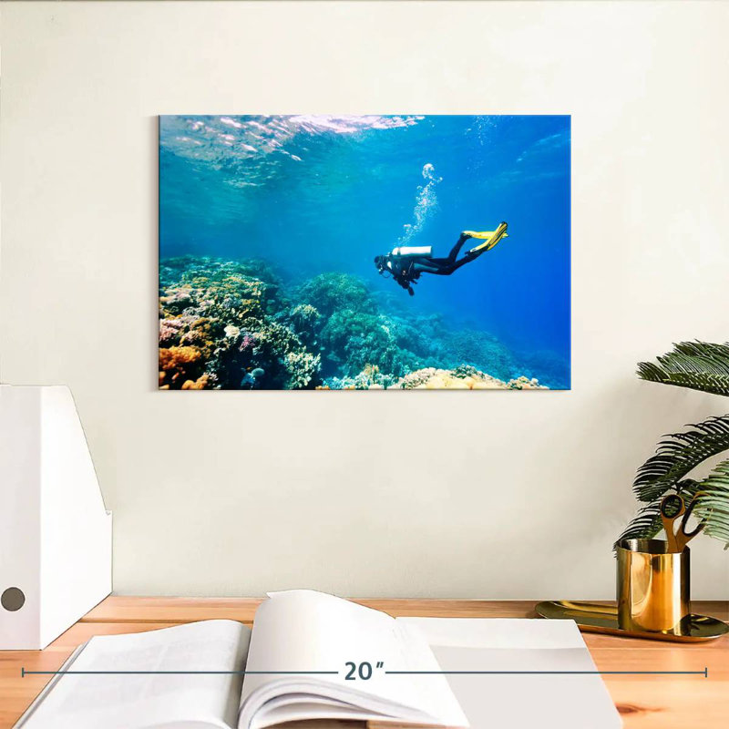 Senne Underwater Scuba Diver, 8" H x 12" W