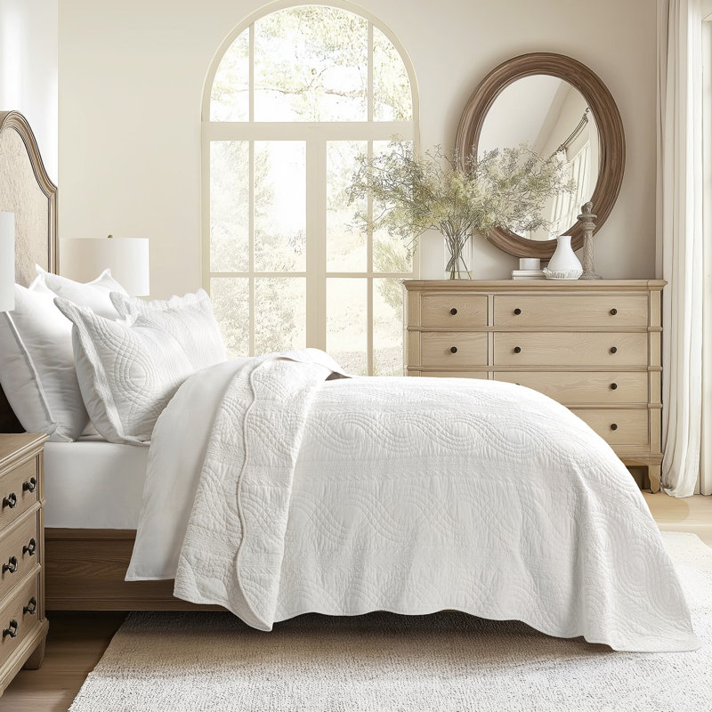 Ensemble de courtepointe 100% coton Scallop Edge, Courtepointe pour lit grand + deux taies décorati, Blanc brillant