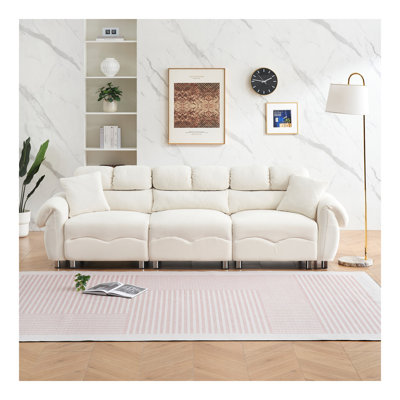 Cloud Cloud Cushion est un canapé 3 places spacieux et confortable pour un salon moderne.
