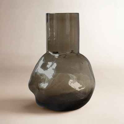 Filia Ceramic / Porcelain Table Vase