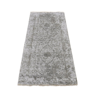 Tapis de couloir gris nouvel âge en laine 2 pi 7 po x 6 pi Cearlait