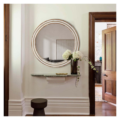 Miroir mural rond en bois de 90 cm (35,43 po) avec détails perlés, fini naturel antique, idéal pour l'entrée, la chambre à coucher et le salon.