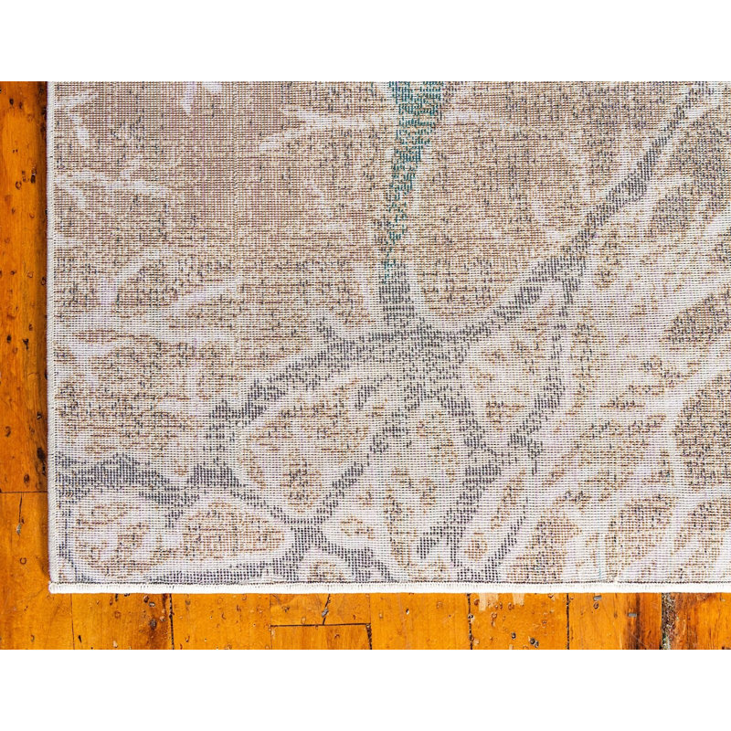 Estrada Oriental Indoor Rug, Rectangle 7' x 10'