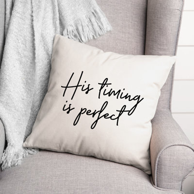 Coussin décoratif noir et blanc "Typing Is Perfect"