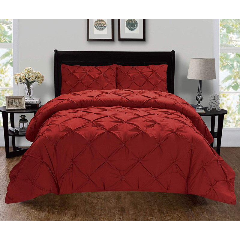 Damarius Polyester Duvet Cover, King/Cal. King Duvet Cover + 2 Shams, Burgundy
