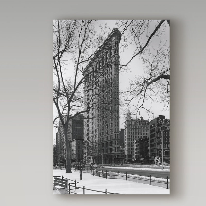 «Flat Iron Building» Avisha, reproduction de photo sur toile tendue, H 19 po x l 12 po