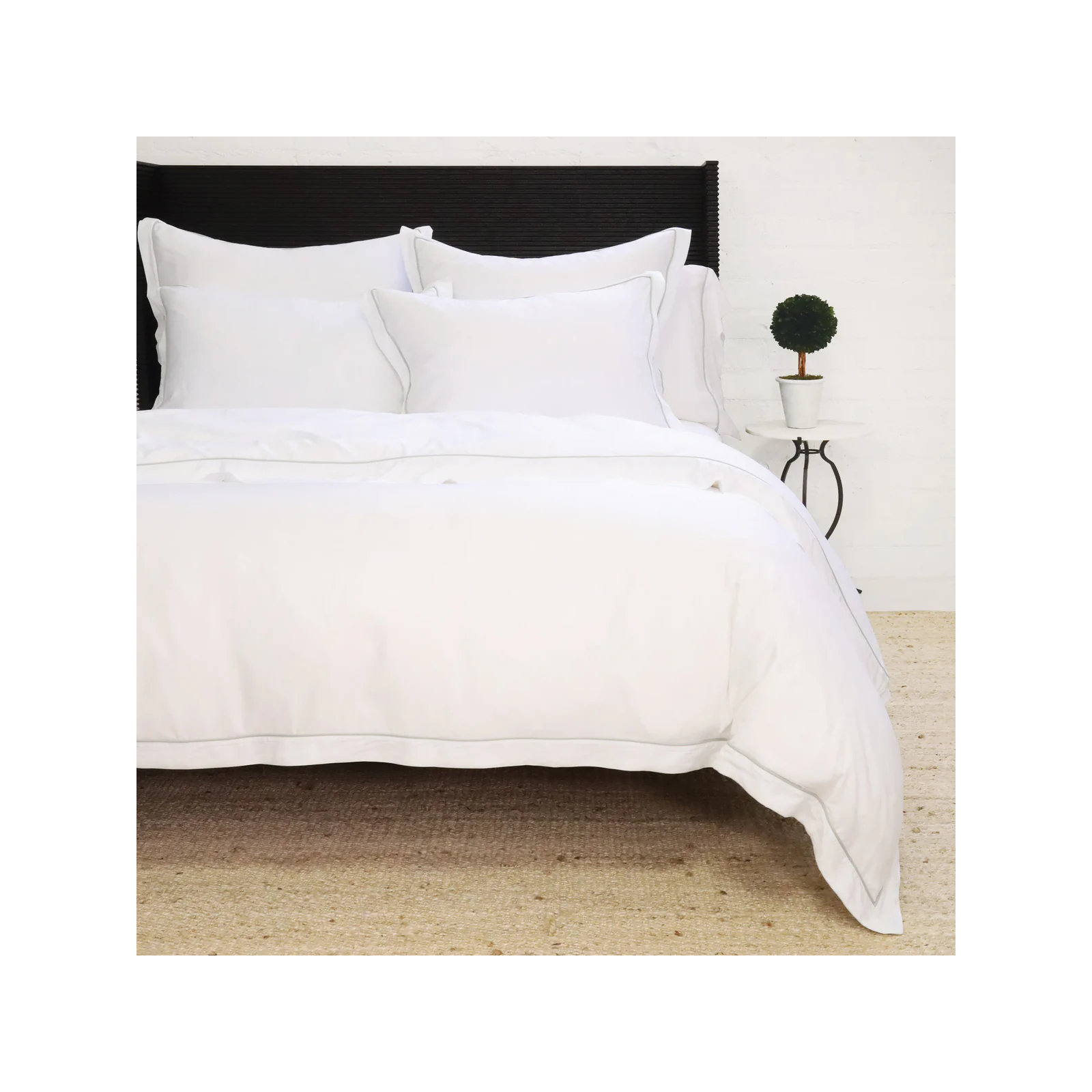 Sheena Rayon Duvet Cover Set, King Duvet Cover + 2 King Shams, White/Ocean