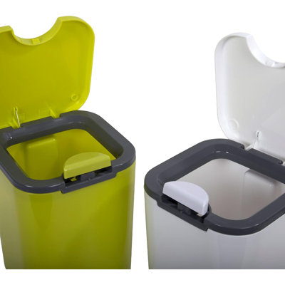 Bac à compost Home Essentials, compact, minimisant les odeurs, poubelle de cuisine en plastique avec couvercle à une touche, bac de recyclage élégant, capacité de 2 litres, L 5 po x l 5 po x H 7 po, vert