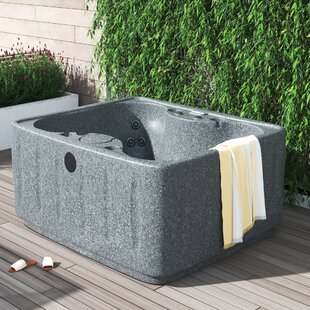 outdoor jacuzzi tub