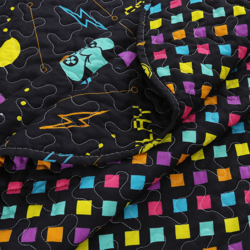 Polyester Twill Abstract Quilt, Full / Double Quilt + 2 Sham