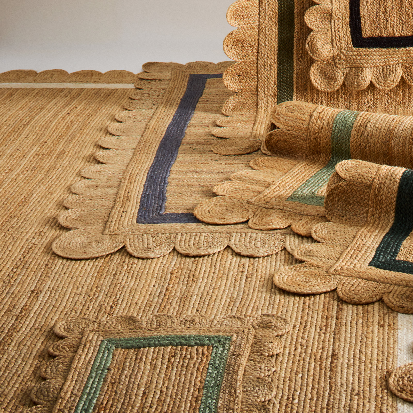 Inaki Hand-Woven Geometric Jute Rug, Square 6'