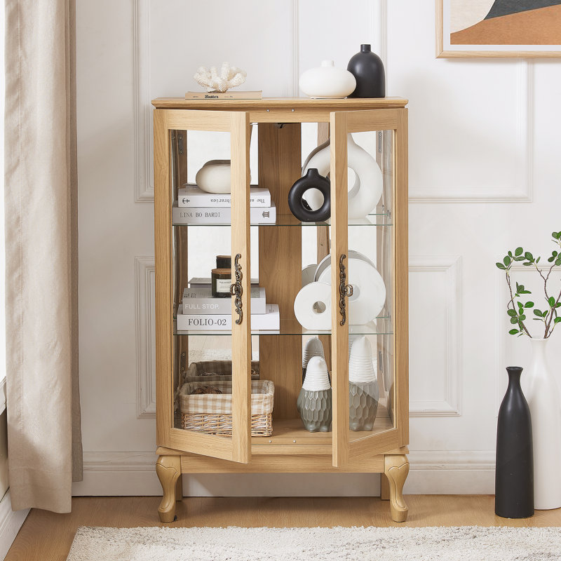Vitrine de style américain en verre avec pieds courbés, grands tiroirs et poignées en métal, Beige